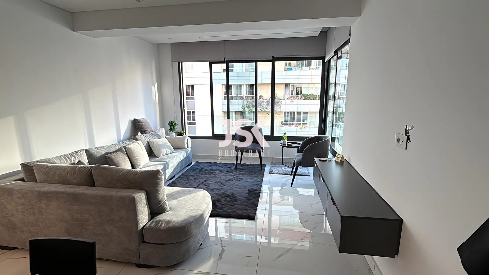 Apartment for Rent in Achrafieh - 1 bed, 1 bath