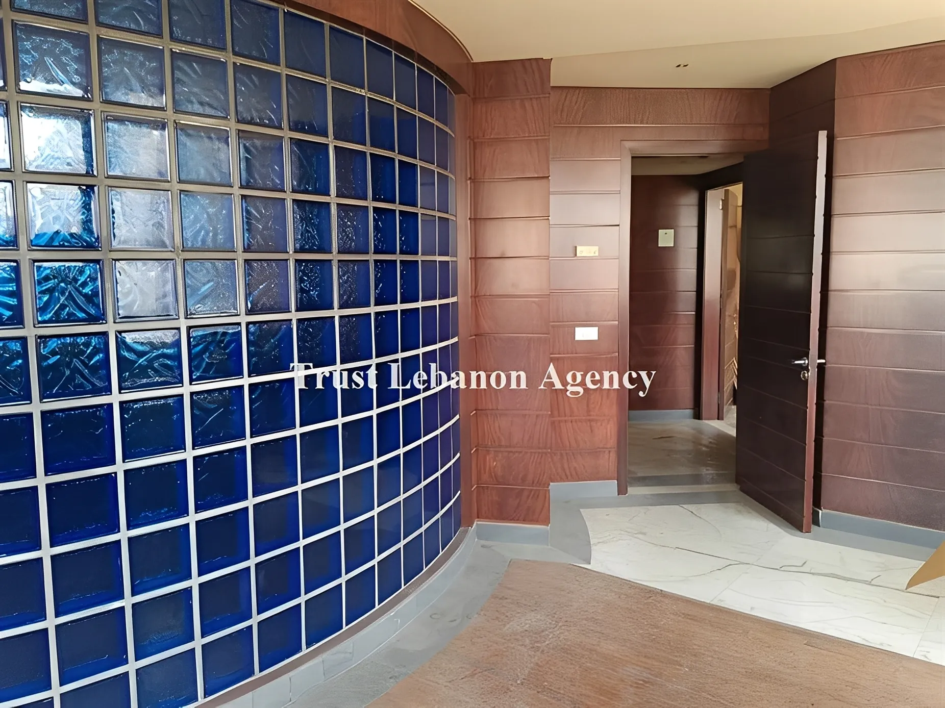 Office for rent in Achrafieh