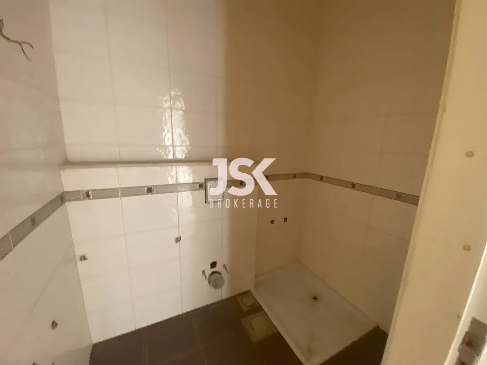 Apartment for Rent in Elissar