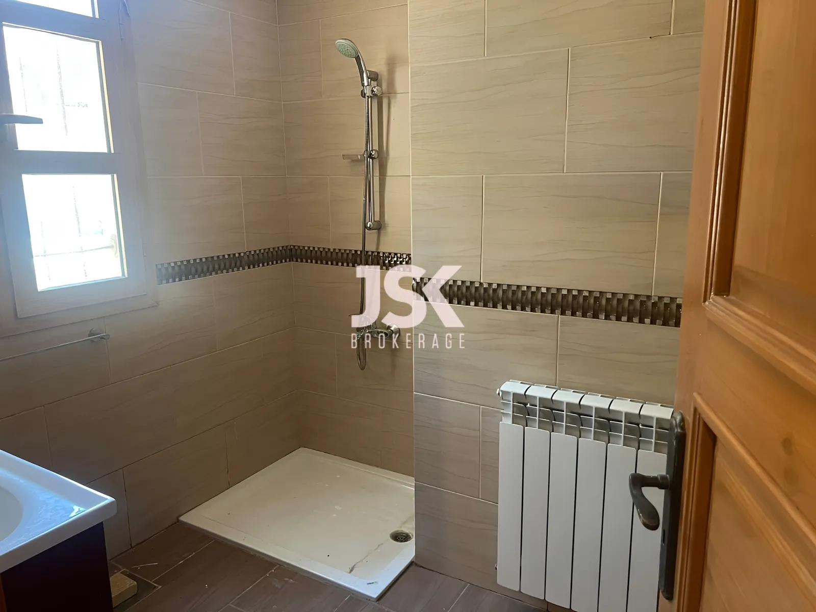 Villa for Sale in Souq El Gharb