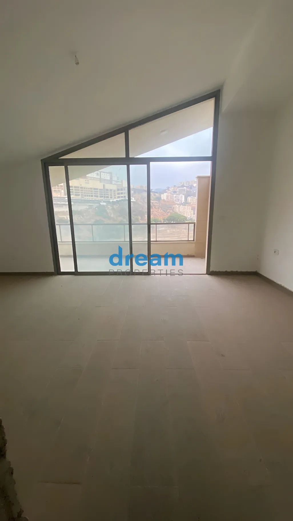 Apartment for sale in Mar Takla, Hazmieh - 2 bed, 4 bath