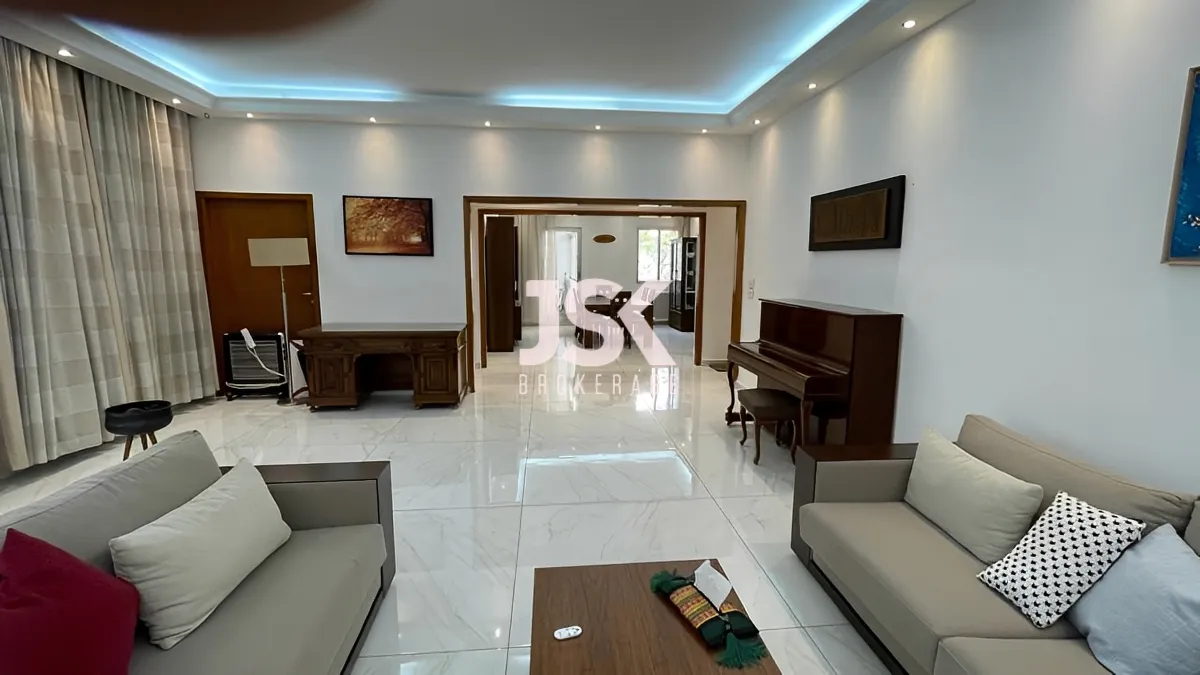 Apartment for Rent in Caree d'or, Achrafieh, Lebanon - 3 bed, 2 bath