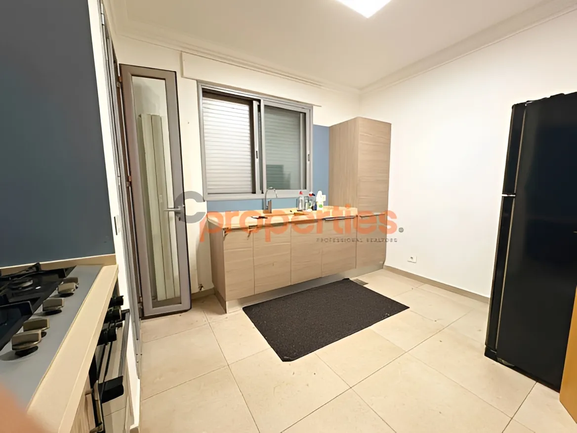 Apartment for Rent in Louaizeh