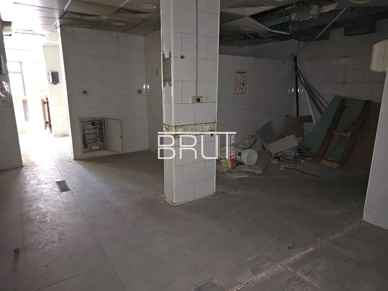 Shop For Sale in Sarba