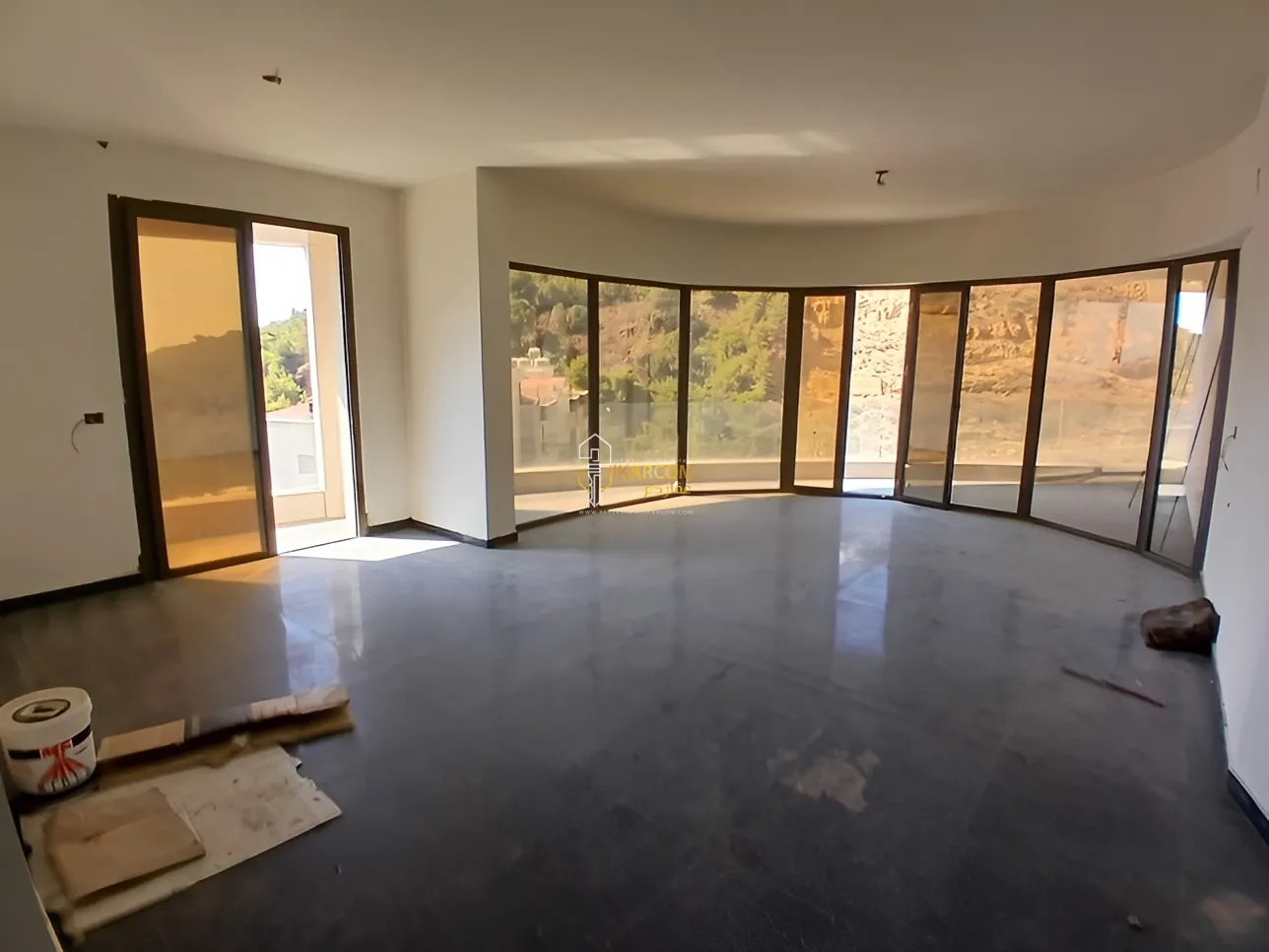 Duplex for Sale in Mansourieh - 3 bed, 3 bath
