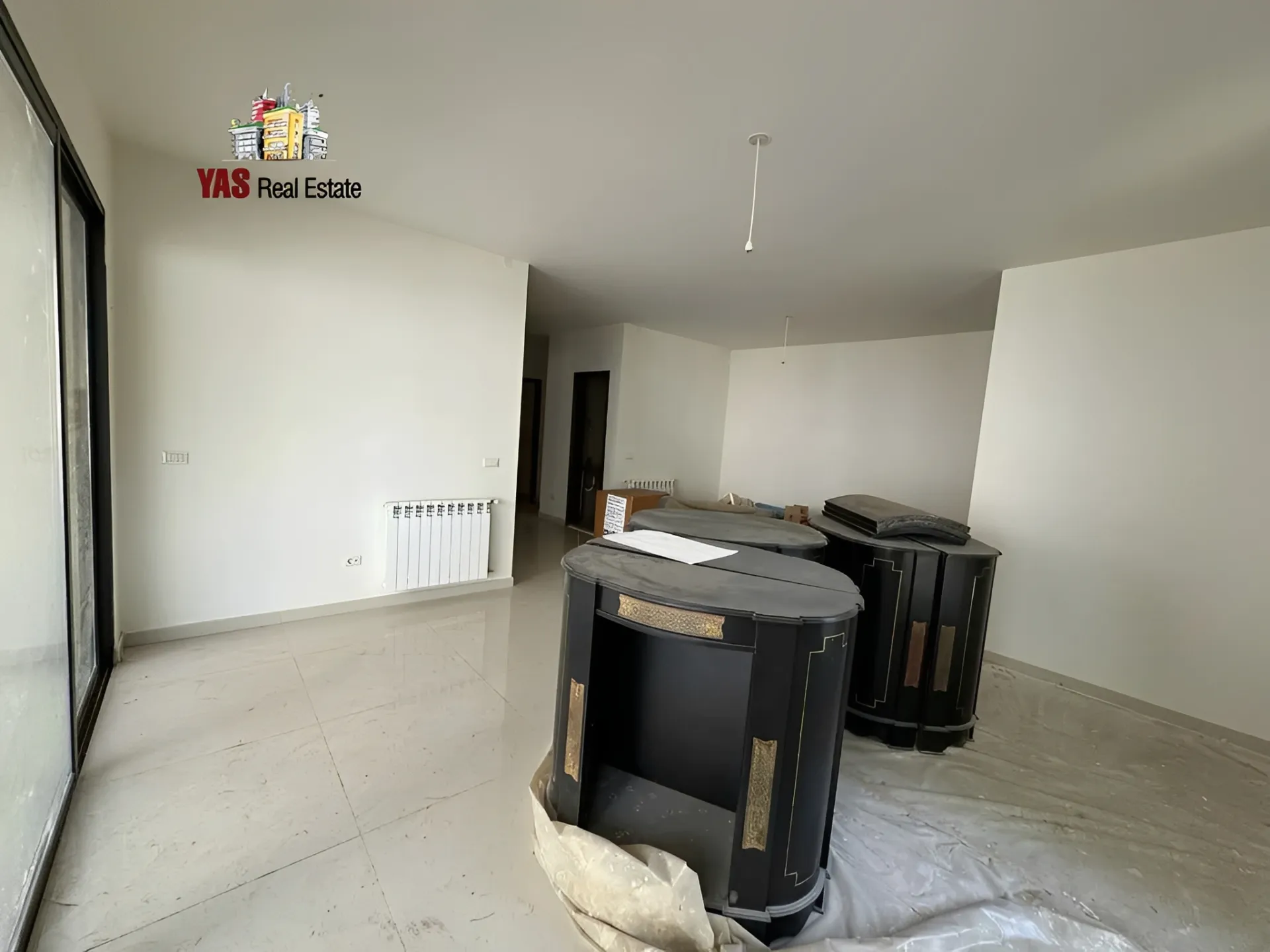 Apartment for Sale in Ballouneh - 3 bed, 4 bath
