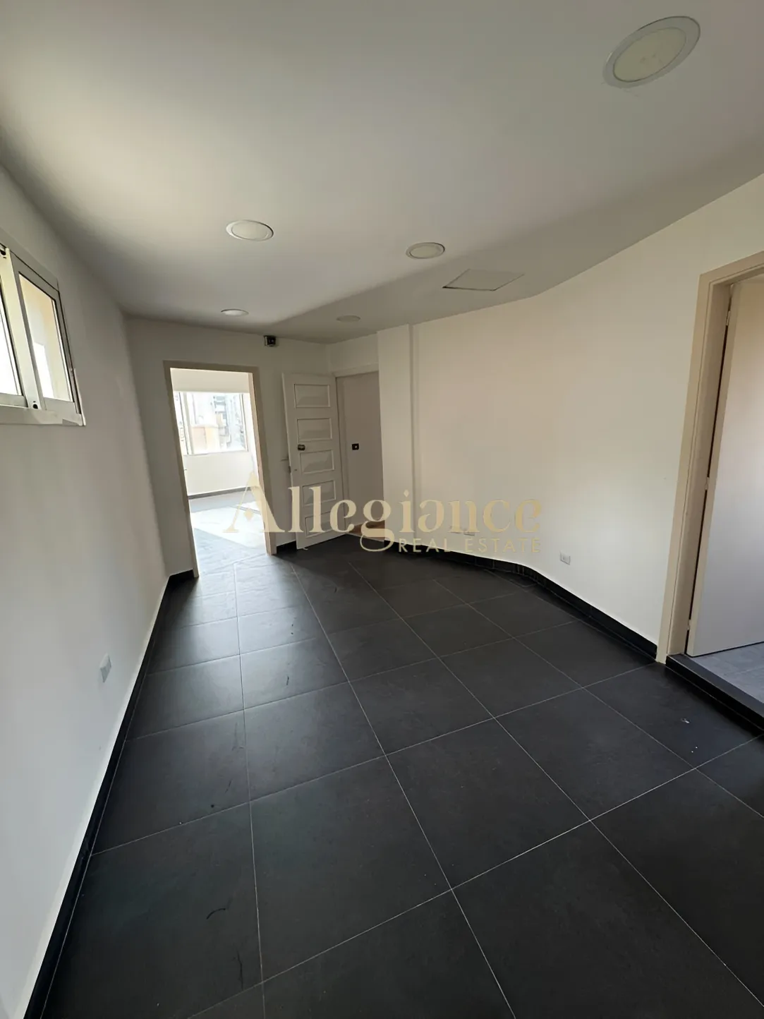 Office for rent in Achrafieh