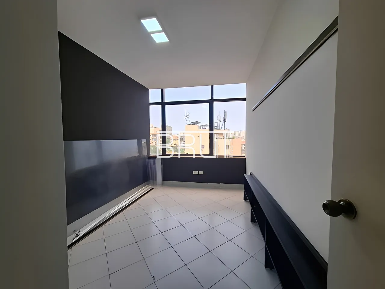 Office For Rent in Jounieh