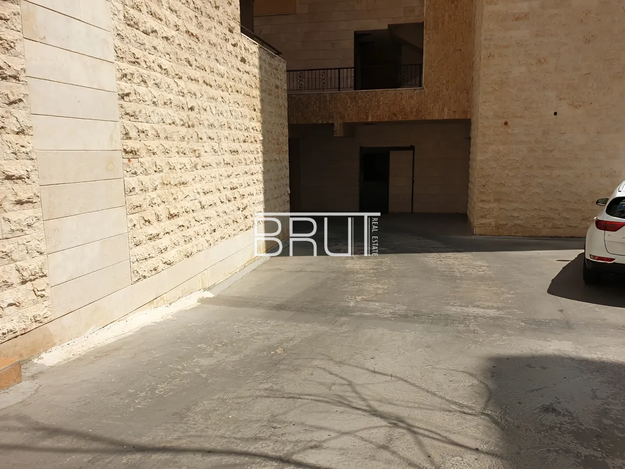 Warehouse For Sale in Zouk Mosbeh