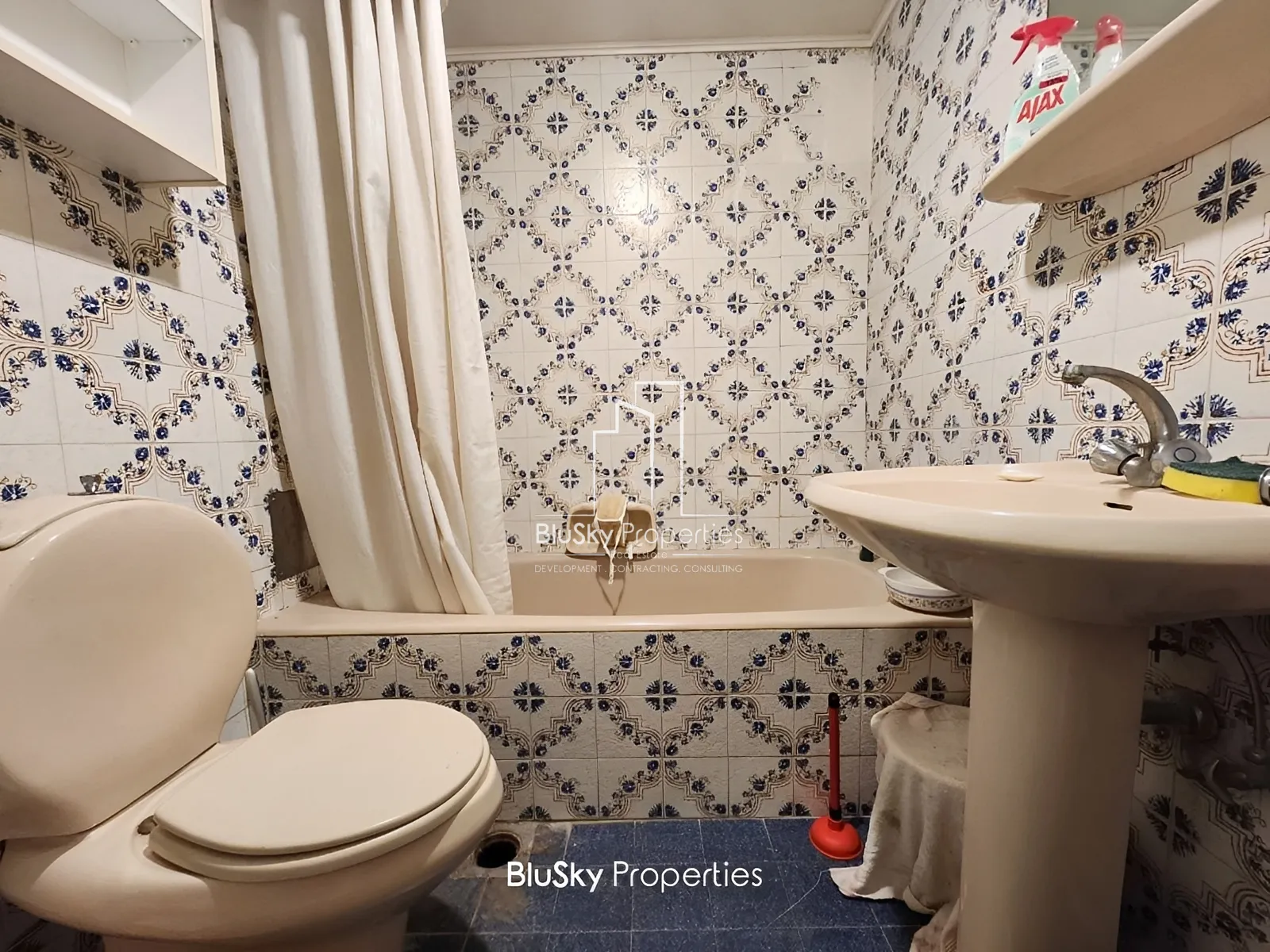 Apartment for Sale in Beit Meri
