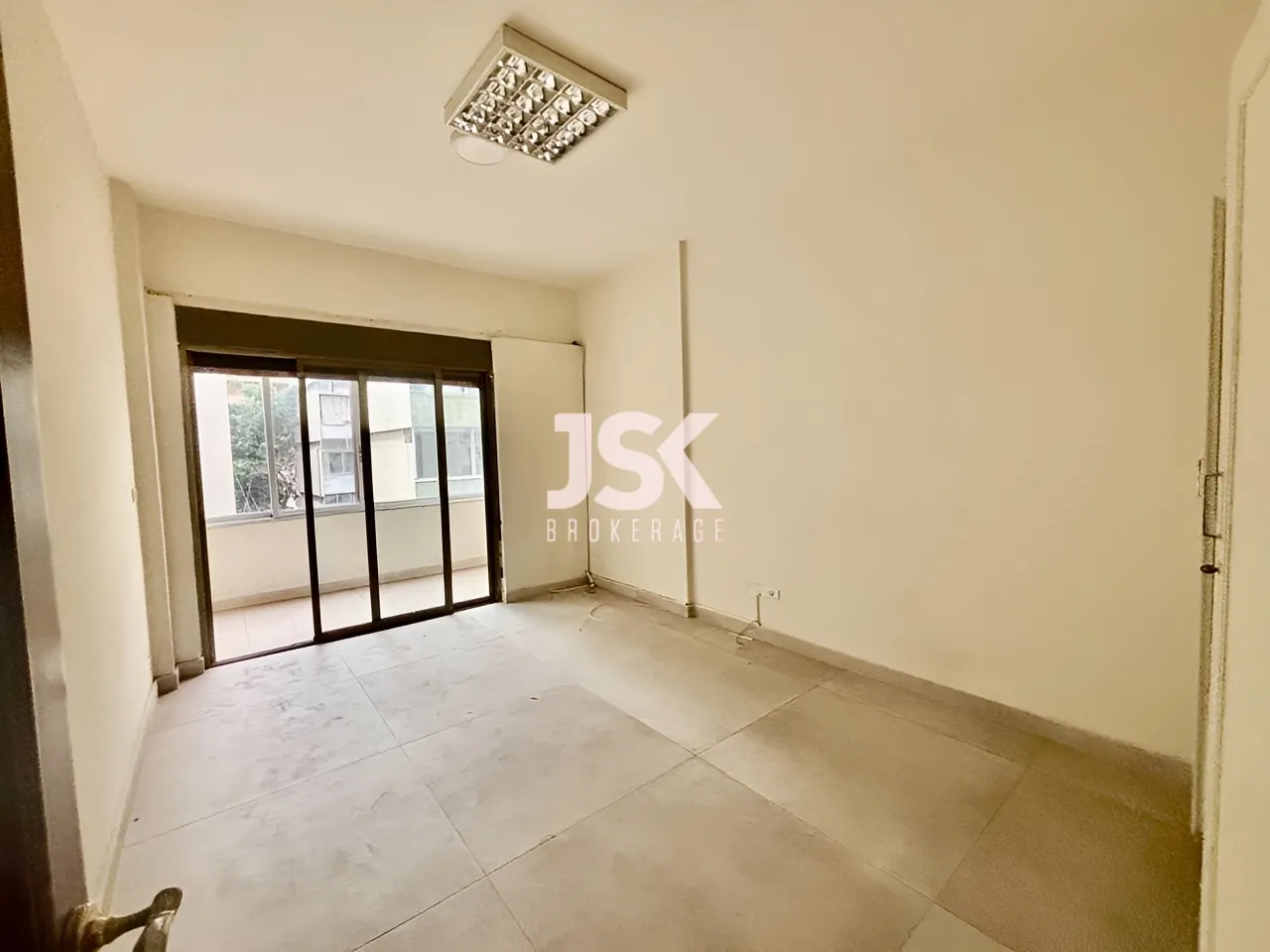 Office for Sale in Badaro