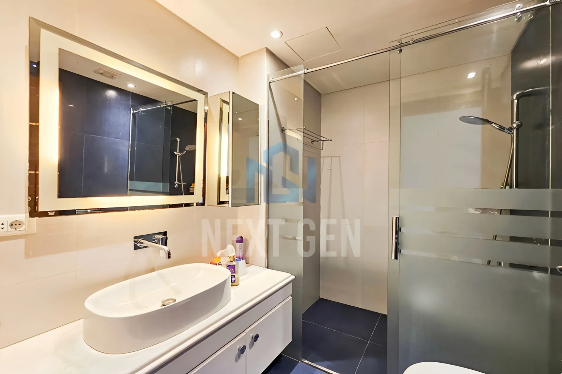 Apartment for sale in Ras Beirut, Beirut, Lebanon