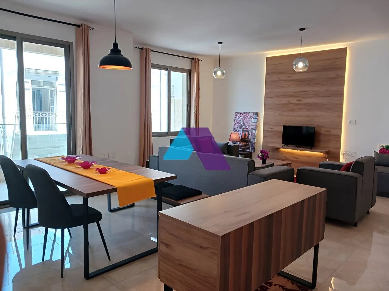 Apartment for Sale in Gemmayzeh - 3 bed, 4 bath
