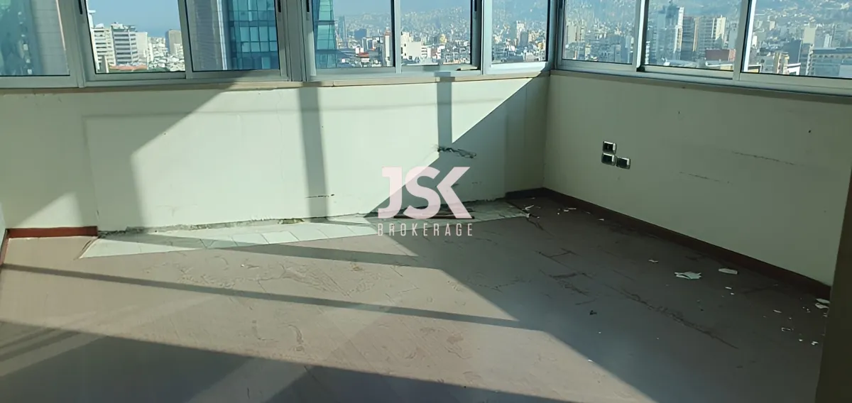 Office for rent in Sin El Fil