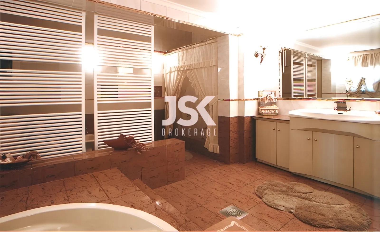 Villa for Sale in Adma w Dafnah, Lebanon