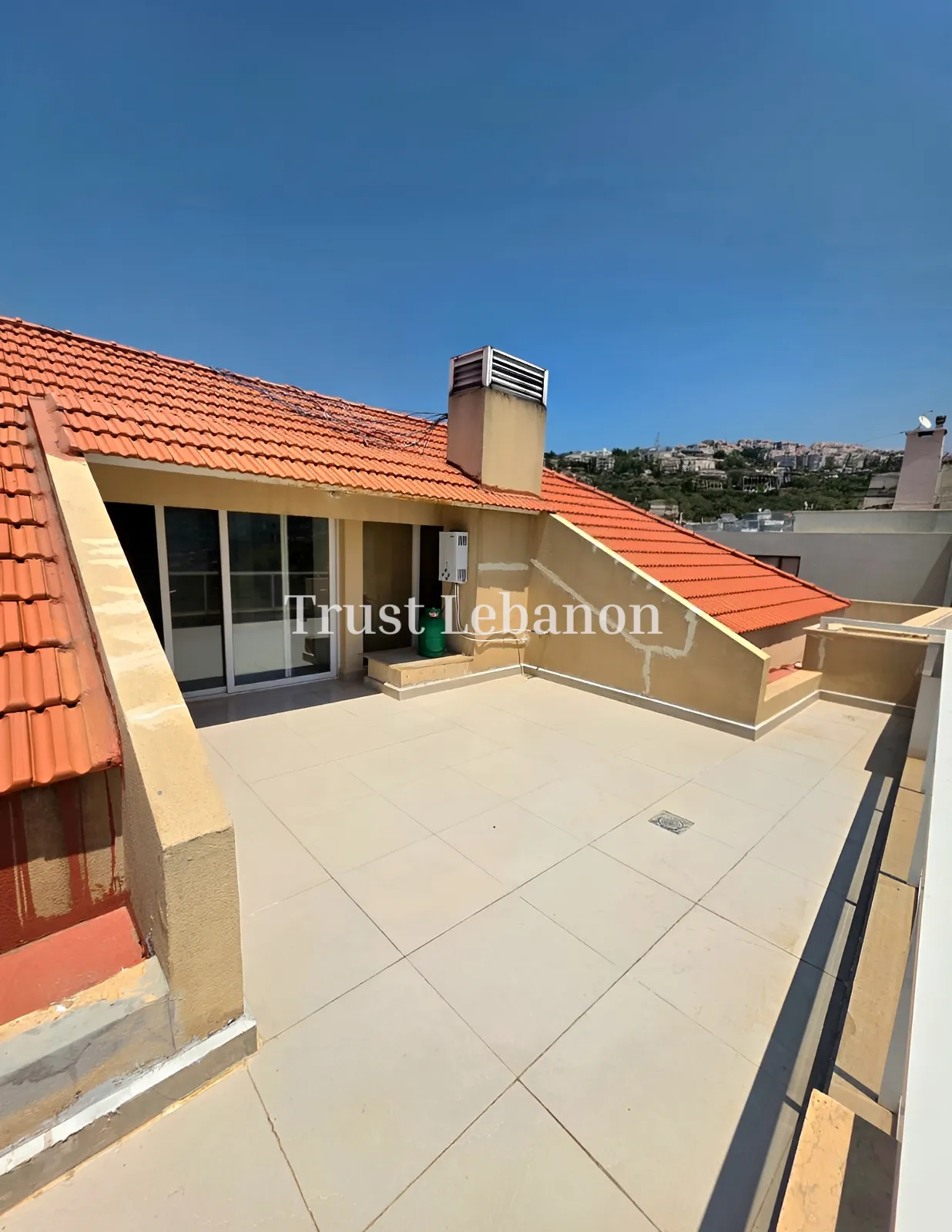 Studio for rent in Adma w Dafnah, Lebanon