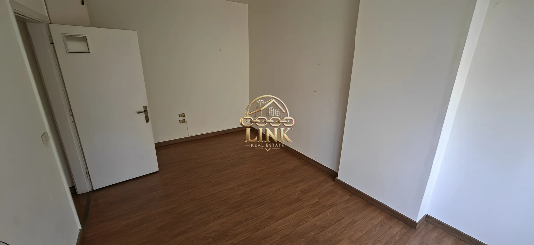 Apartment for Sale in Ain Al Tineh, Bayrut, Lebanon - 3 bed, 2 bath