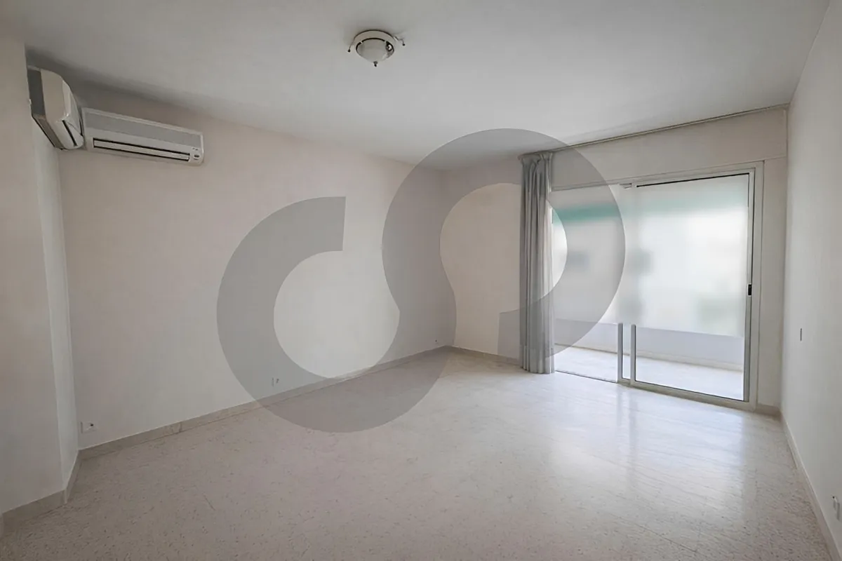 Apartment for Sale in Mar Elias, Beirut