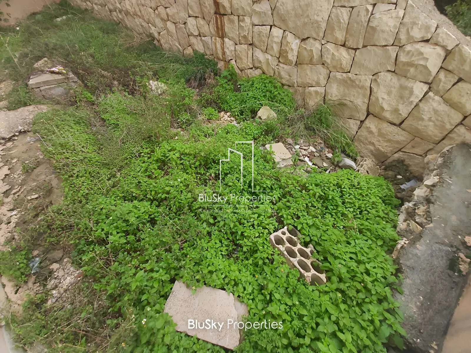 Apartment for Sale in Halat