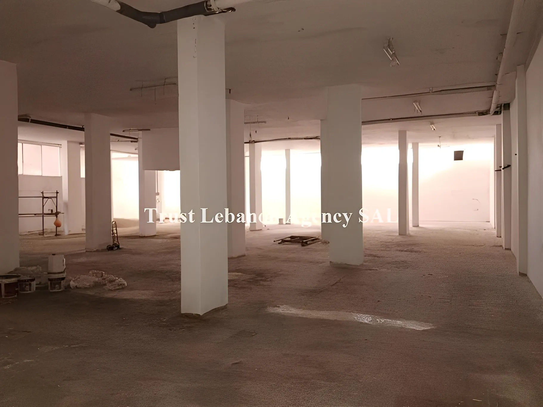 Warehouse for sale in Sabtiyeh