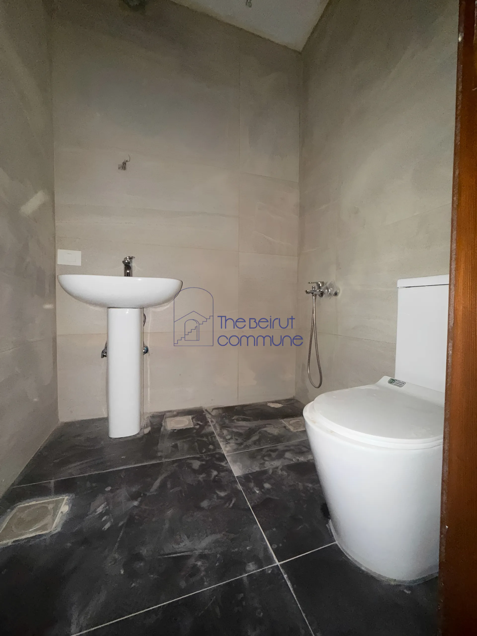 Residential in Zikrit, lebanon - 3 bed, 3.0 bath