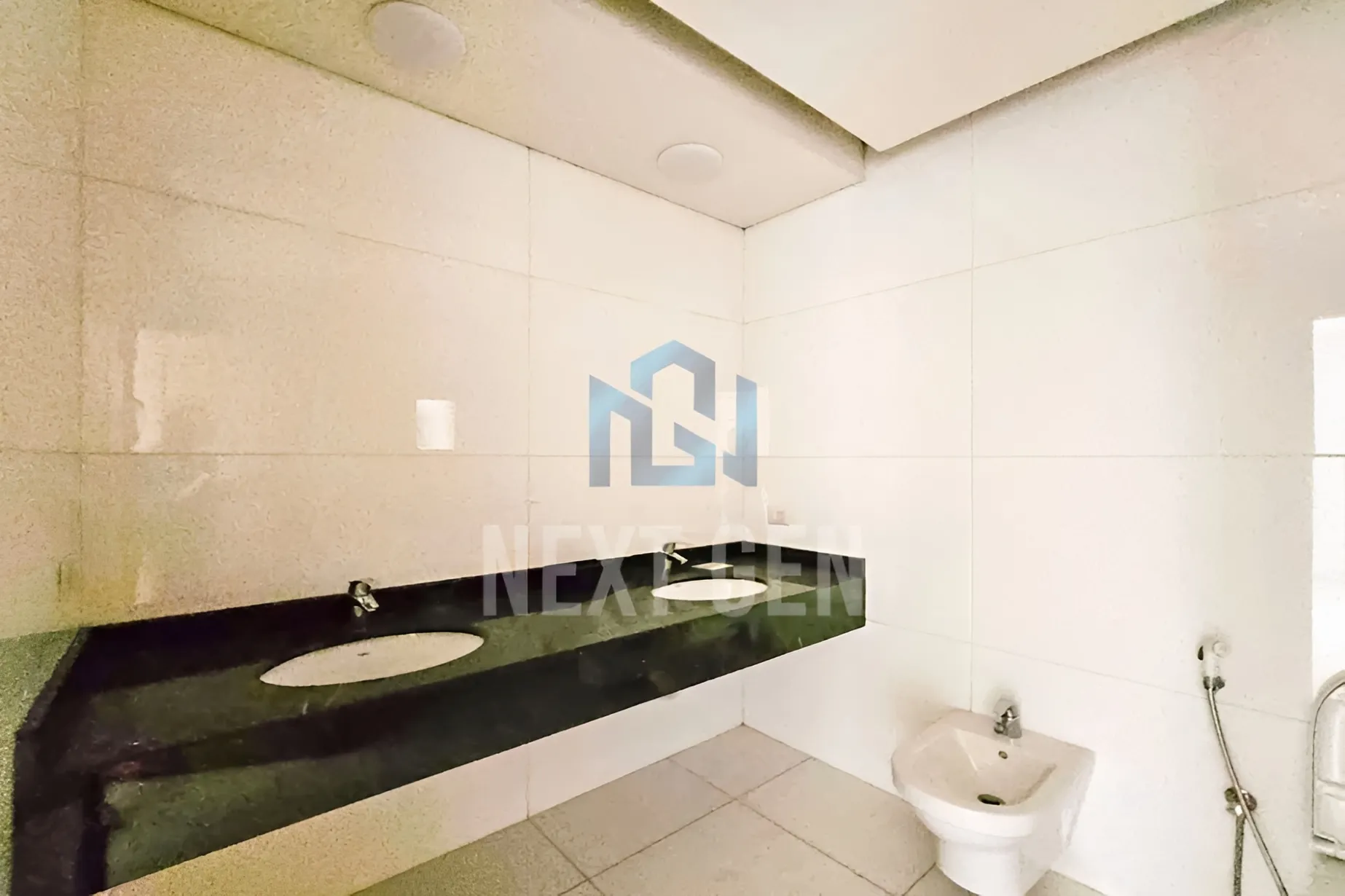 Apartment for rent in Ain Al Mraiseh, Beirut, Lebanon