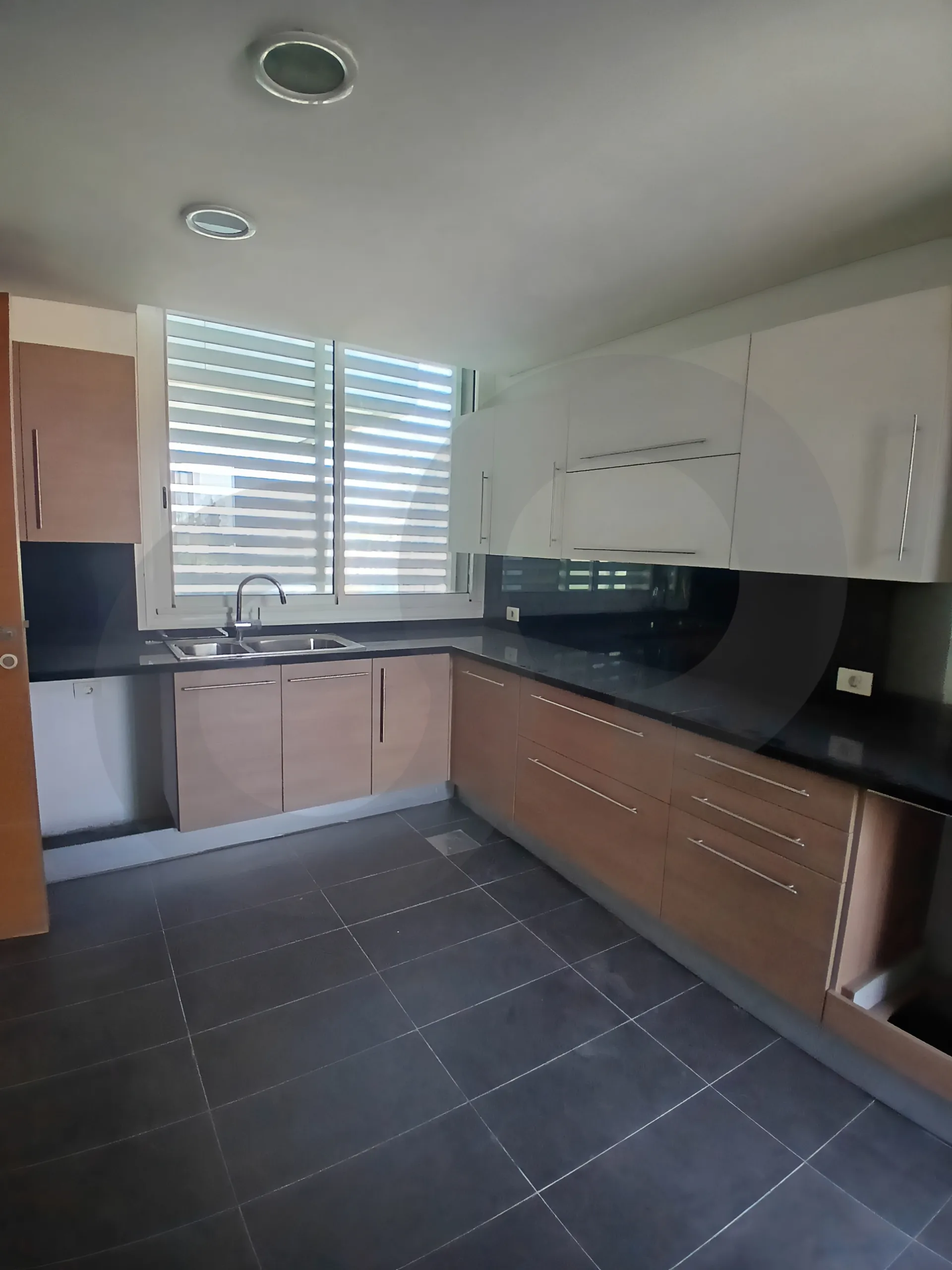 Apartment for Sale in Sassine
