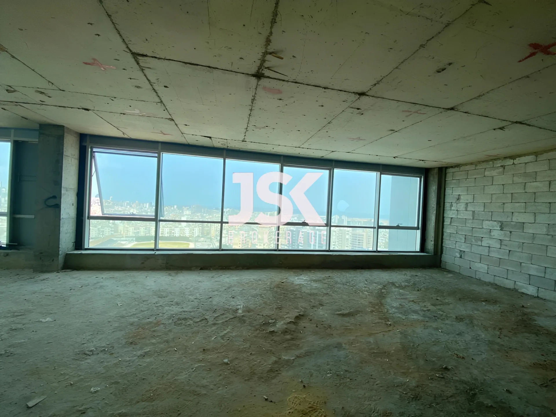 Office for Sale in Dekwaneh