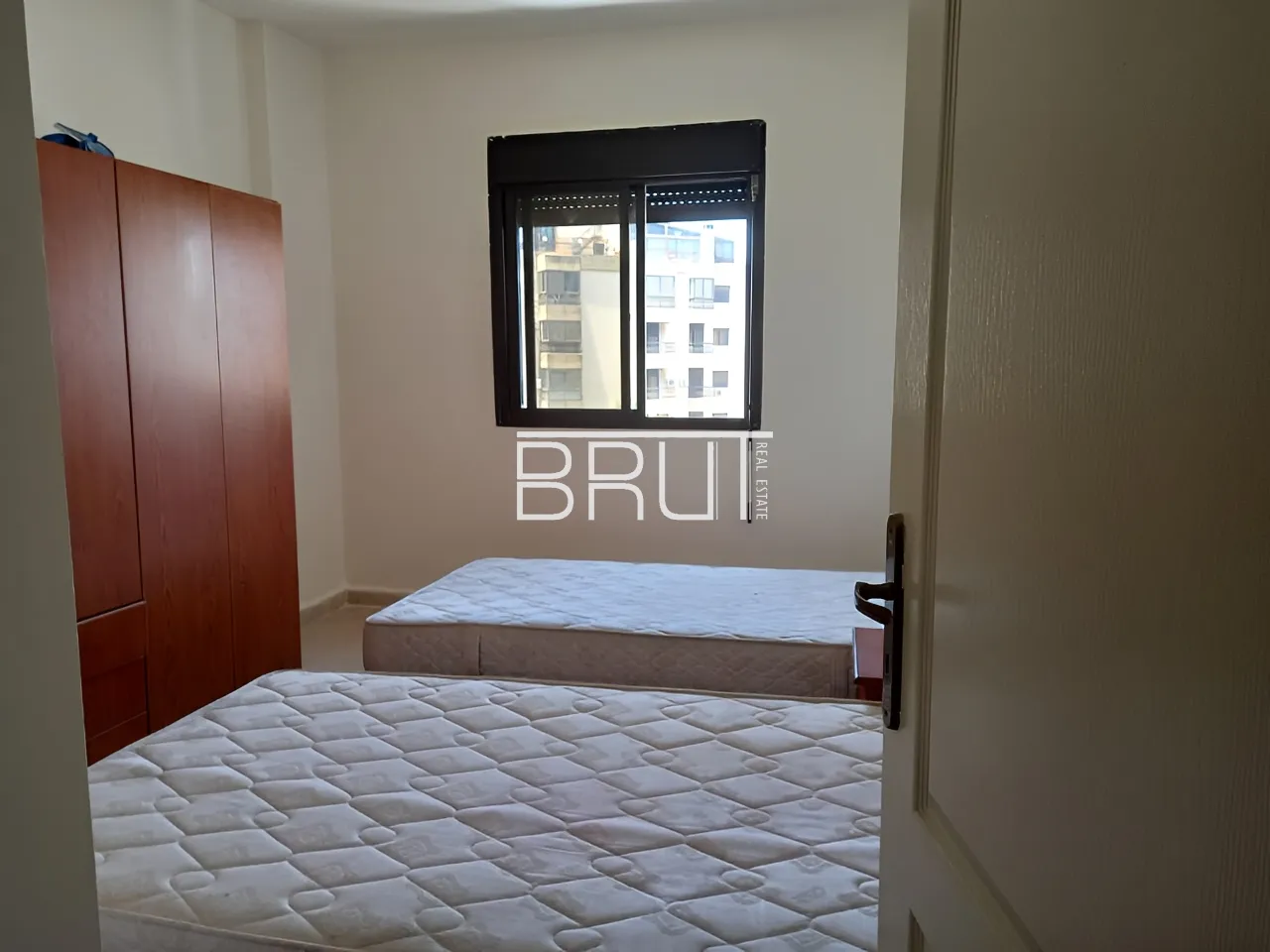 Apartment for Sale in Ballouneh