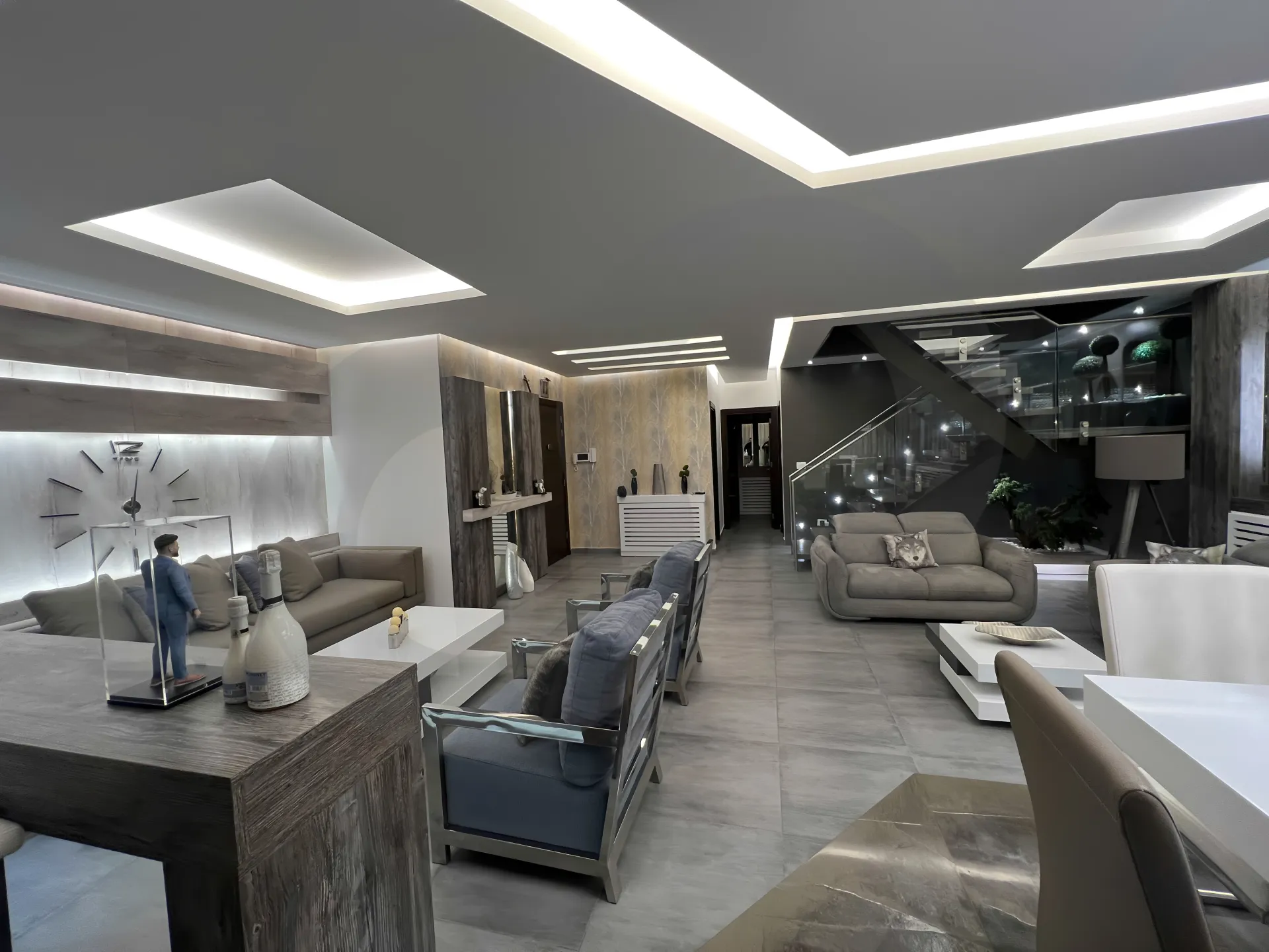 Apartment for Sale in Ballouneh