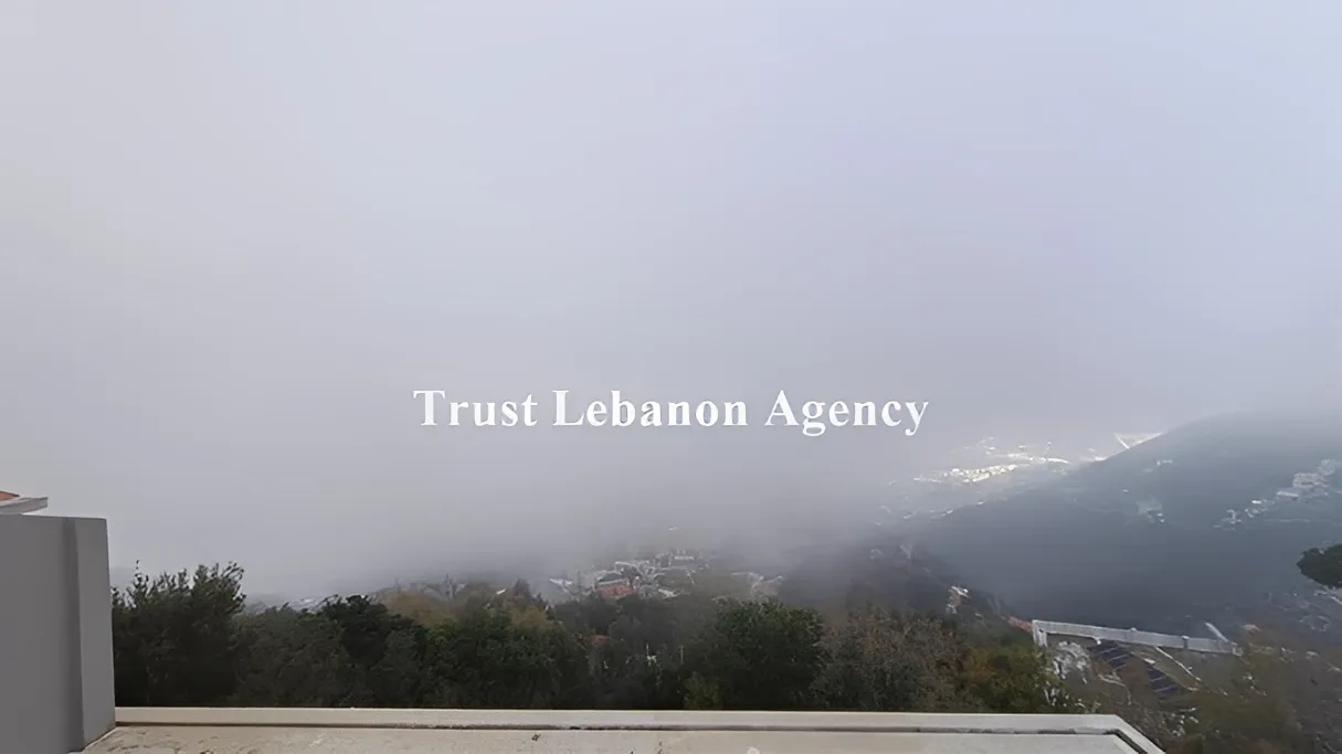Apartment for Sale in Keserwan Ghosta - 3 bed