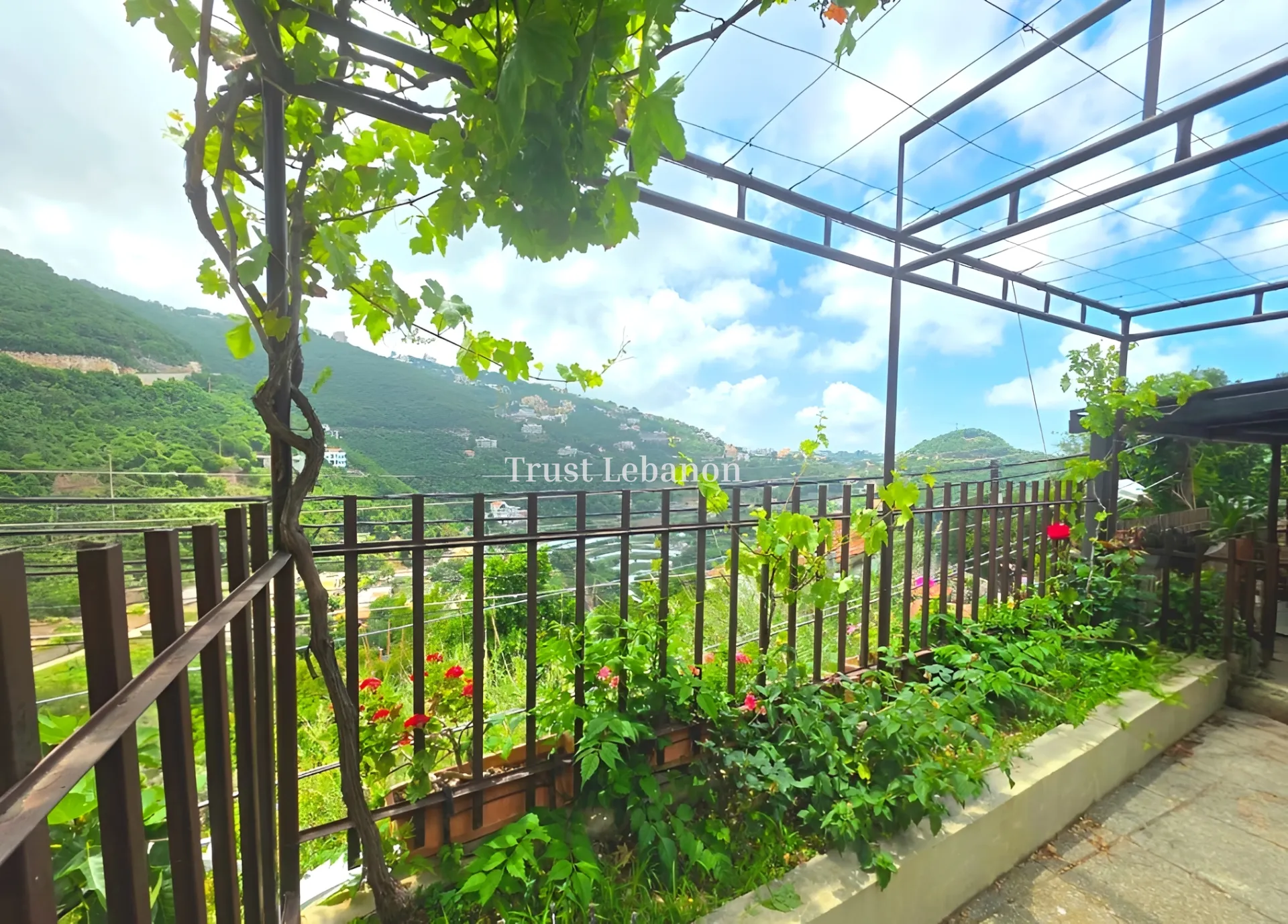 Triplex for sale in Maarab, Lebanon
