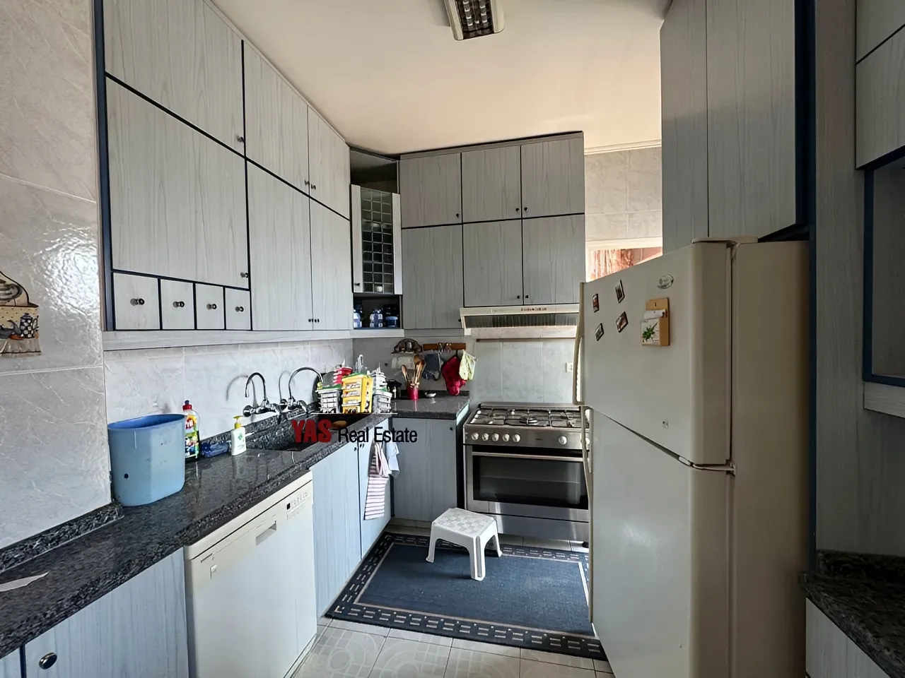 Apartment for Sale in Ballouneh