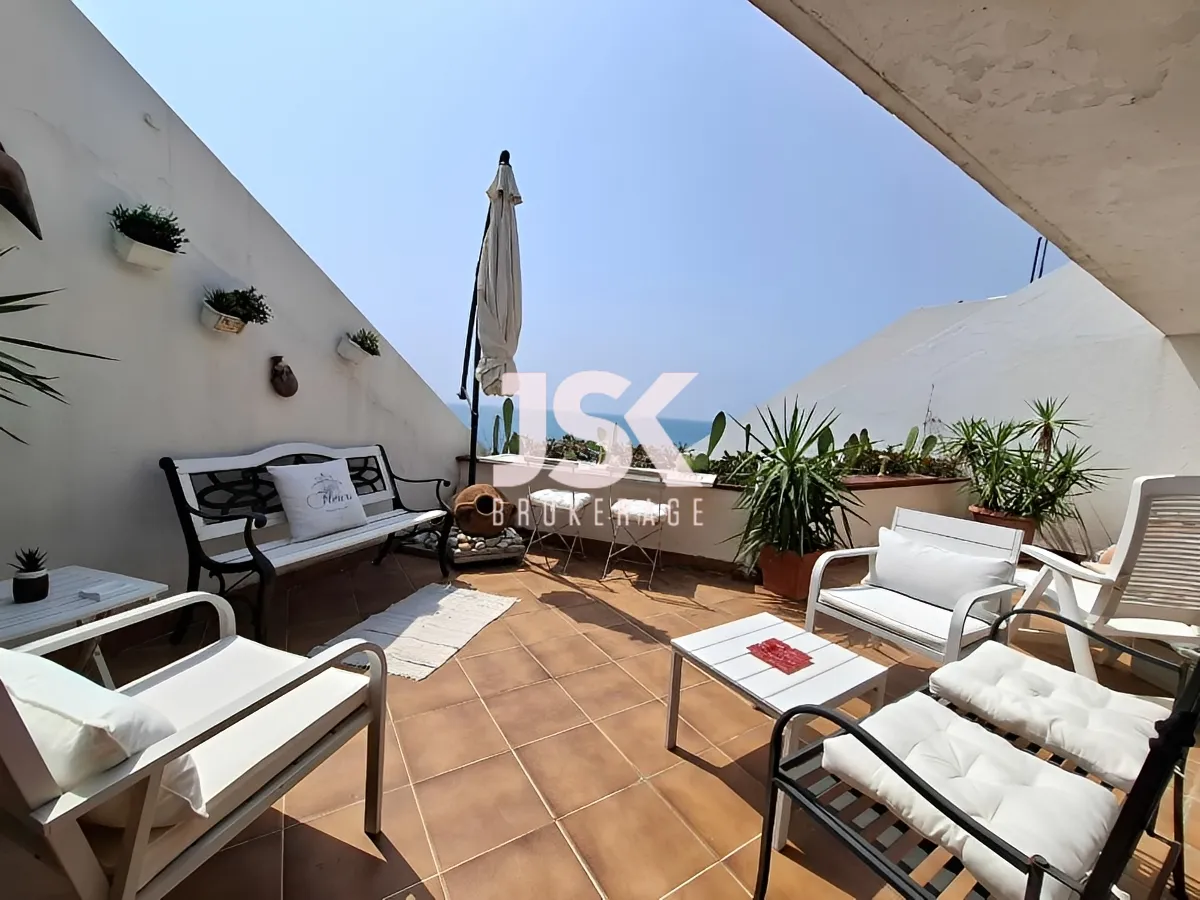Chalet for Sale in Safra