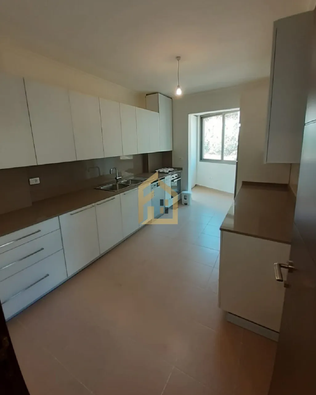 Apartment for sale in Oyoun, Lebanon