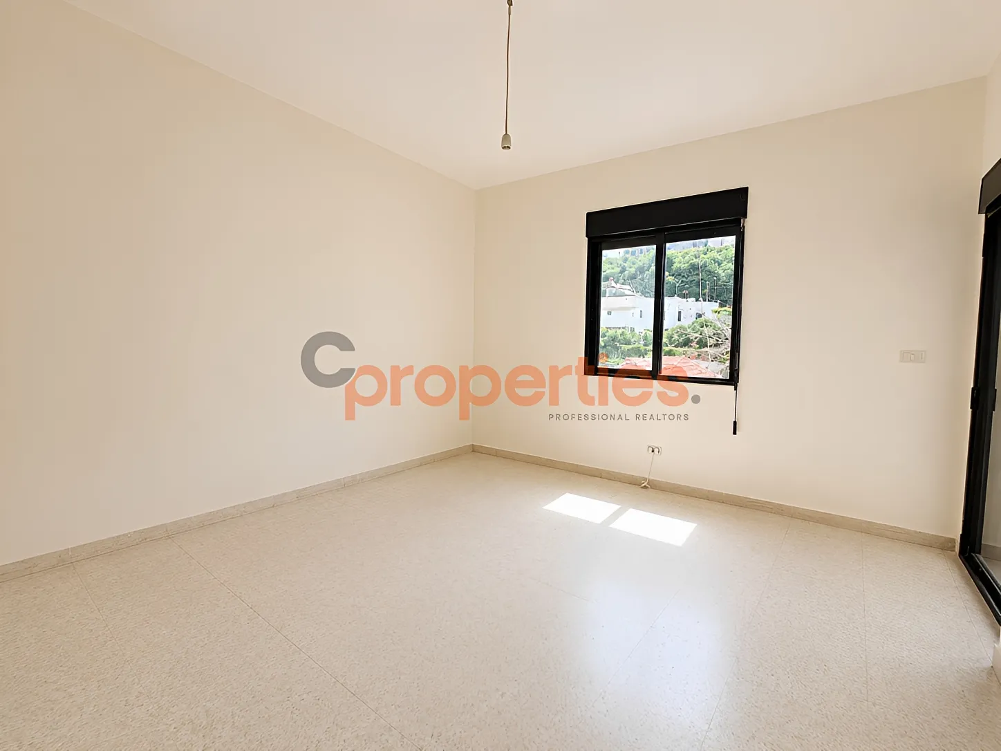 Apartment for Rent in Haret Sakher