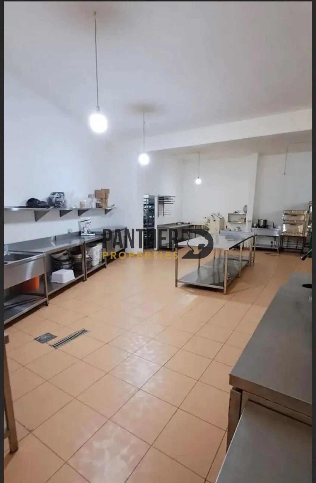 Industrial Unit for sale in Mansouriyeh