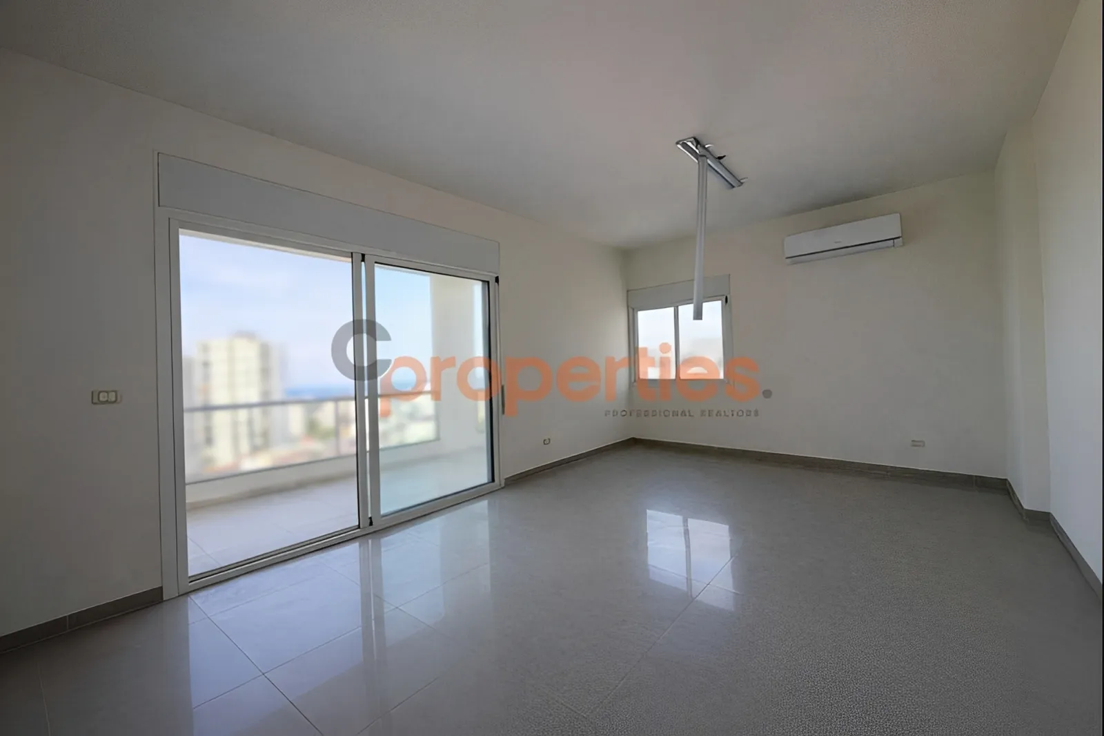 Duplex for Sale in Zouk Mosbeh, Lebanon - 5 bed, 5 bath