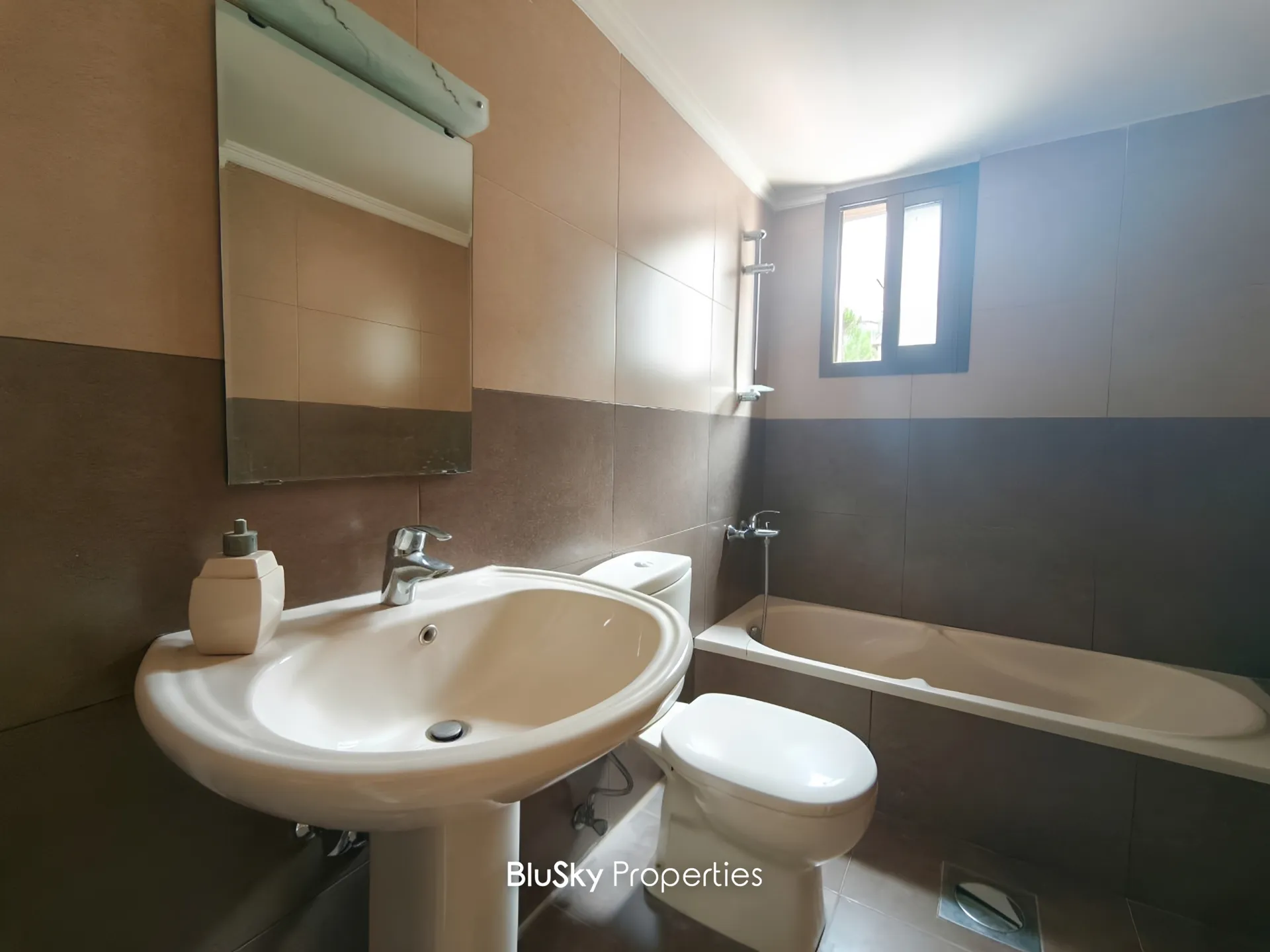 Apartment for rent in Kfar hbab, lebanon