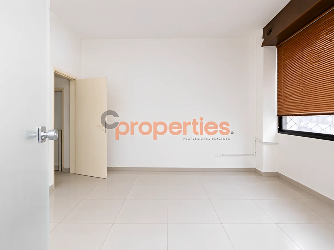 Shop for Rent in Remeil