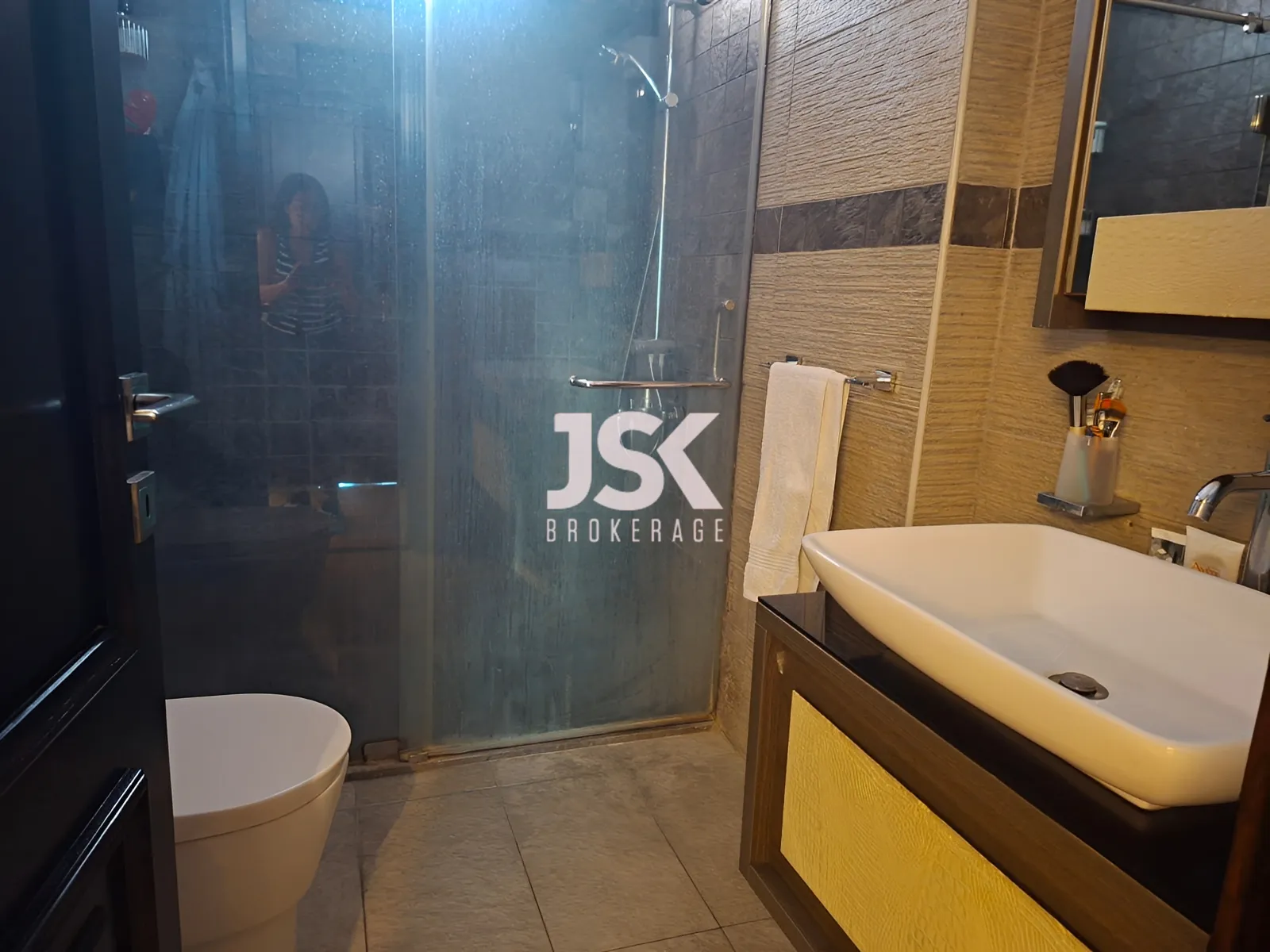 Apartment for Sale in Mar Elias, Beirut