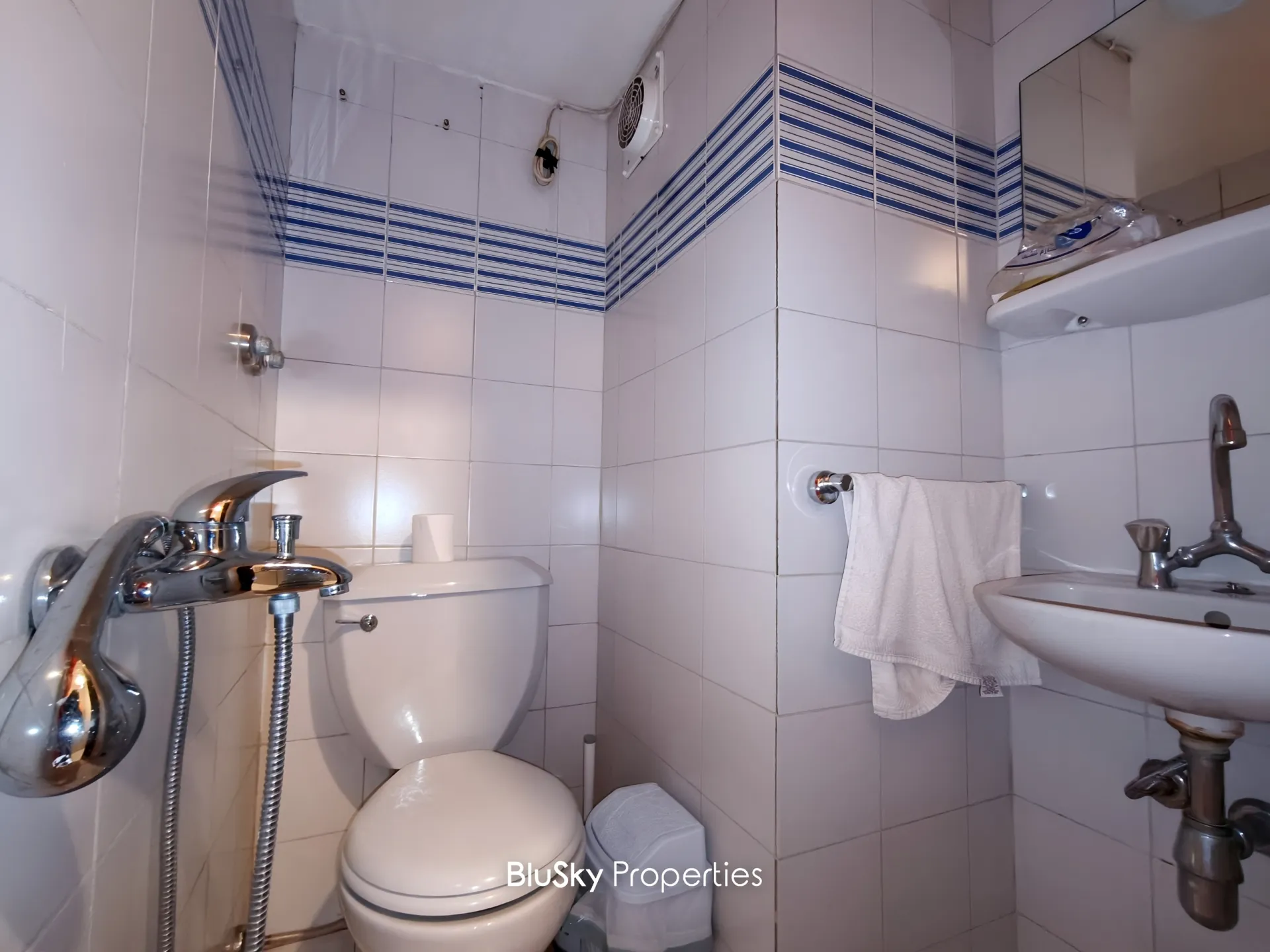 Office for rent in Antelias