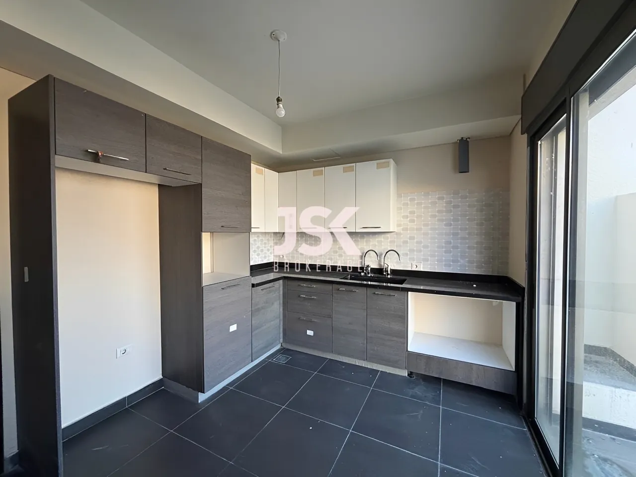 Apartment for Sale in Gemmayzeh - 2 bed, 2 bath