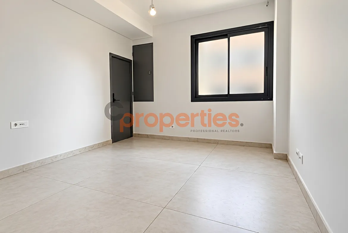 Apartment for Sale in Spears