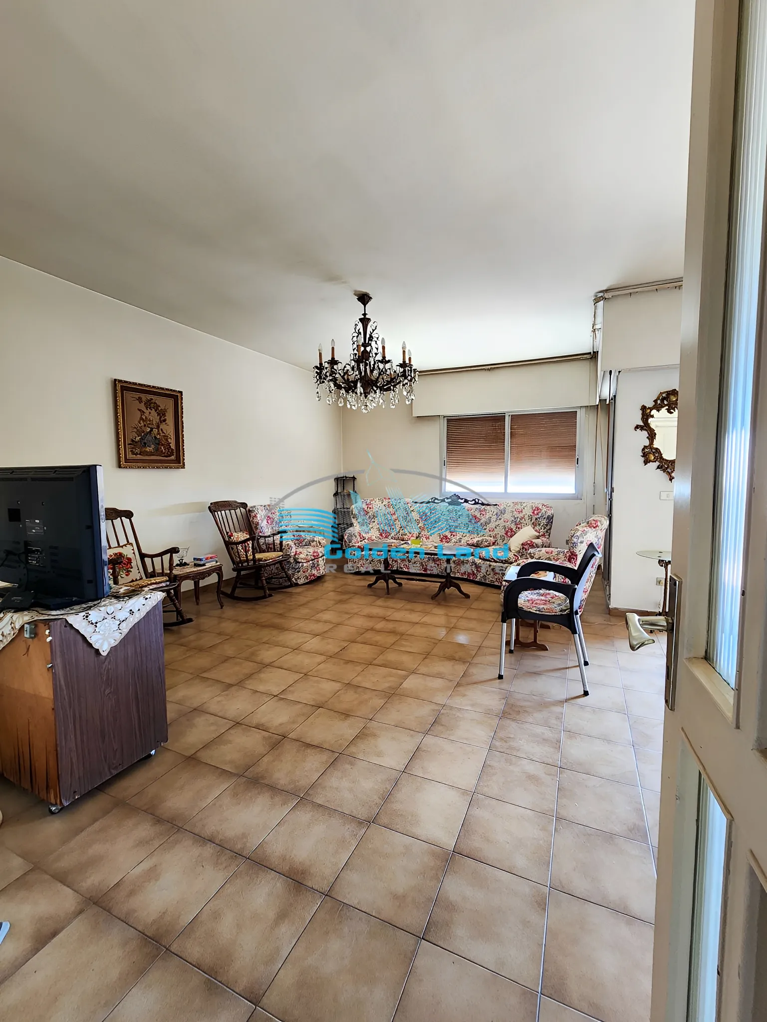 Apartment for Sale in Jouret El Ballout - 3 bed, 4 bath