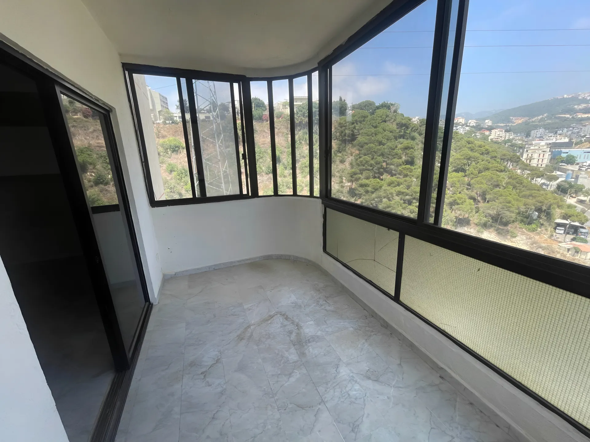 Apartment for Sale in Zouk Mosbeh