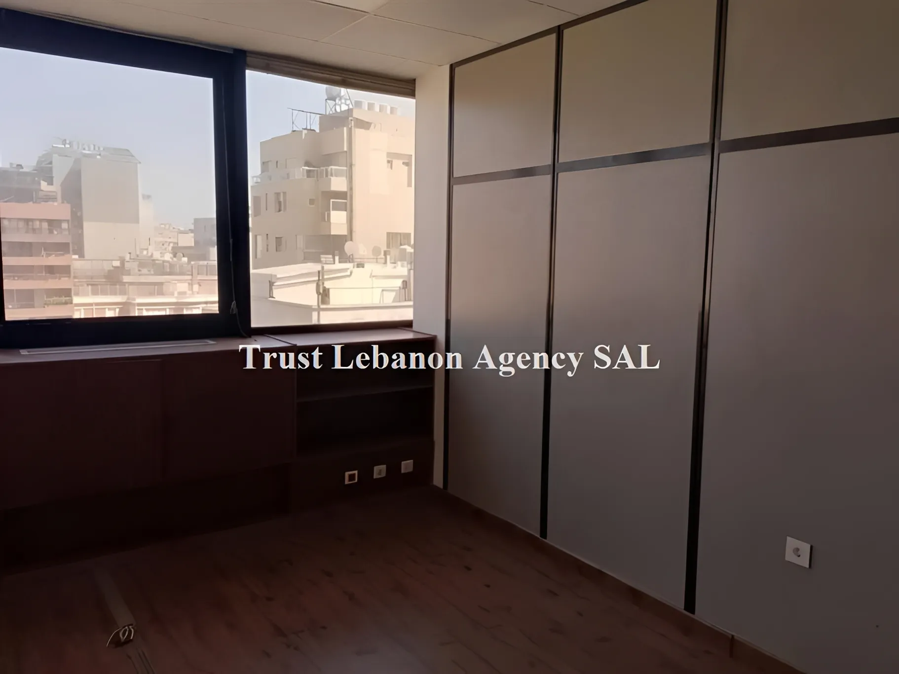 Office for rent in Beirut, Hamra