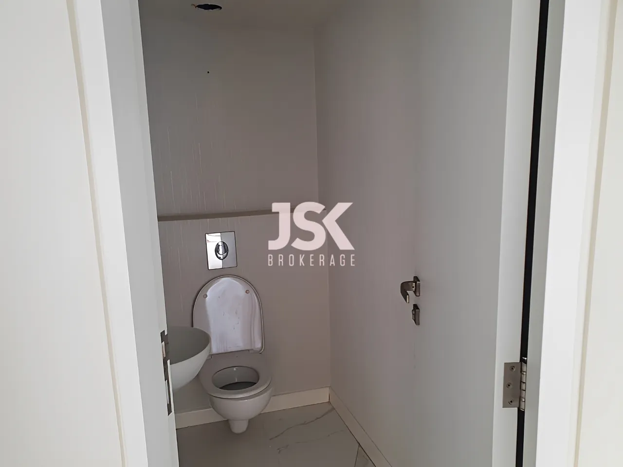 Office for Rent in Downtown