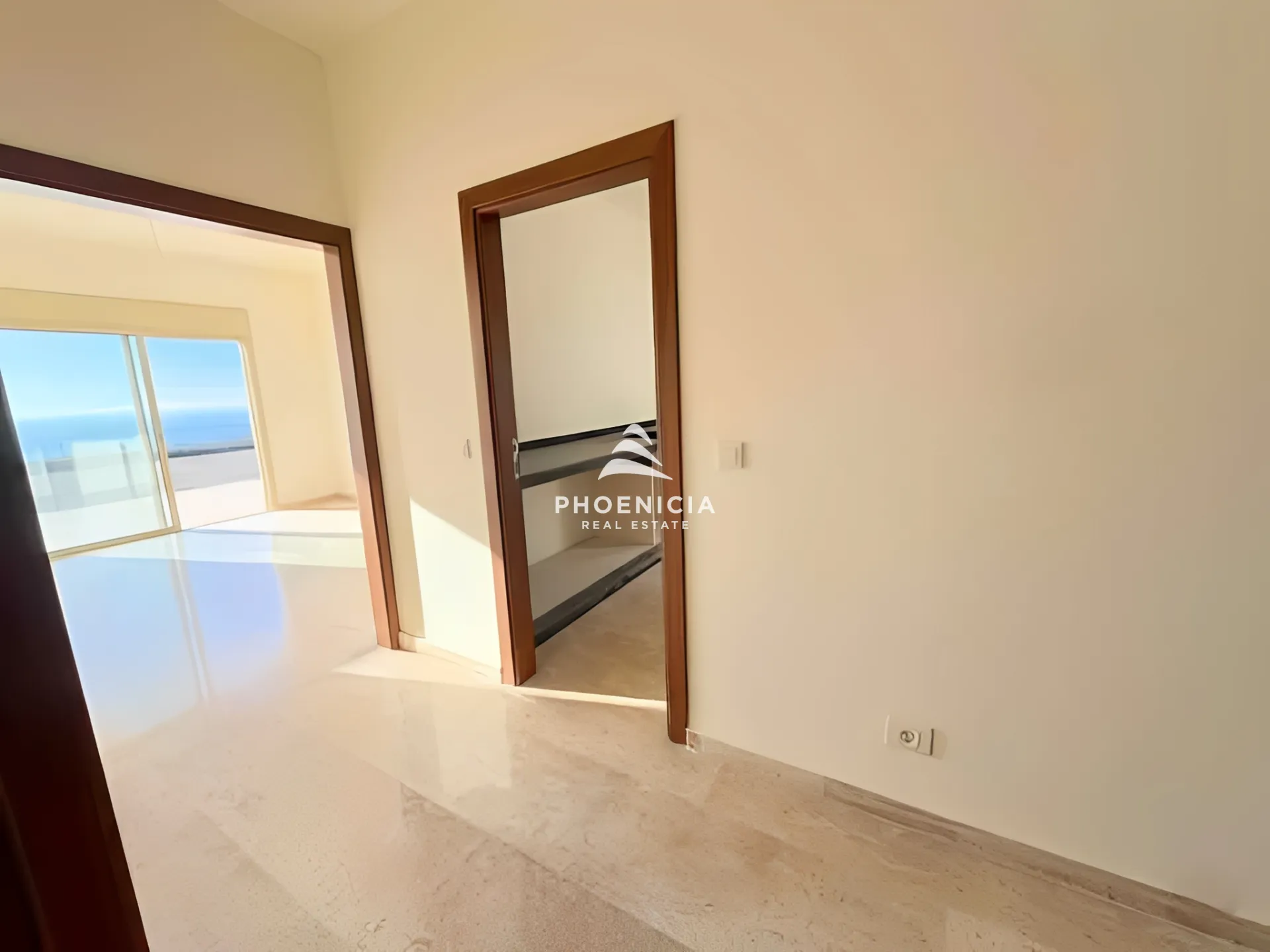 Apartment for Sale in Blat - 3 bed, 3 bath
