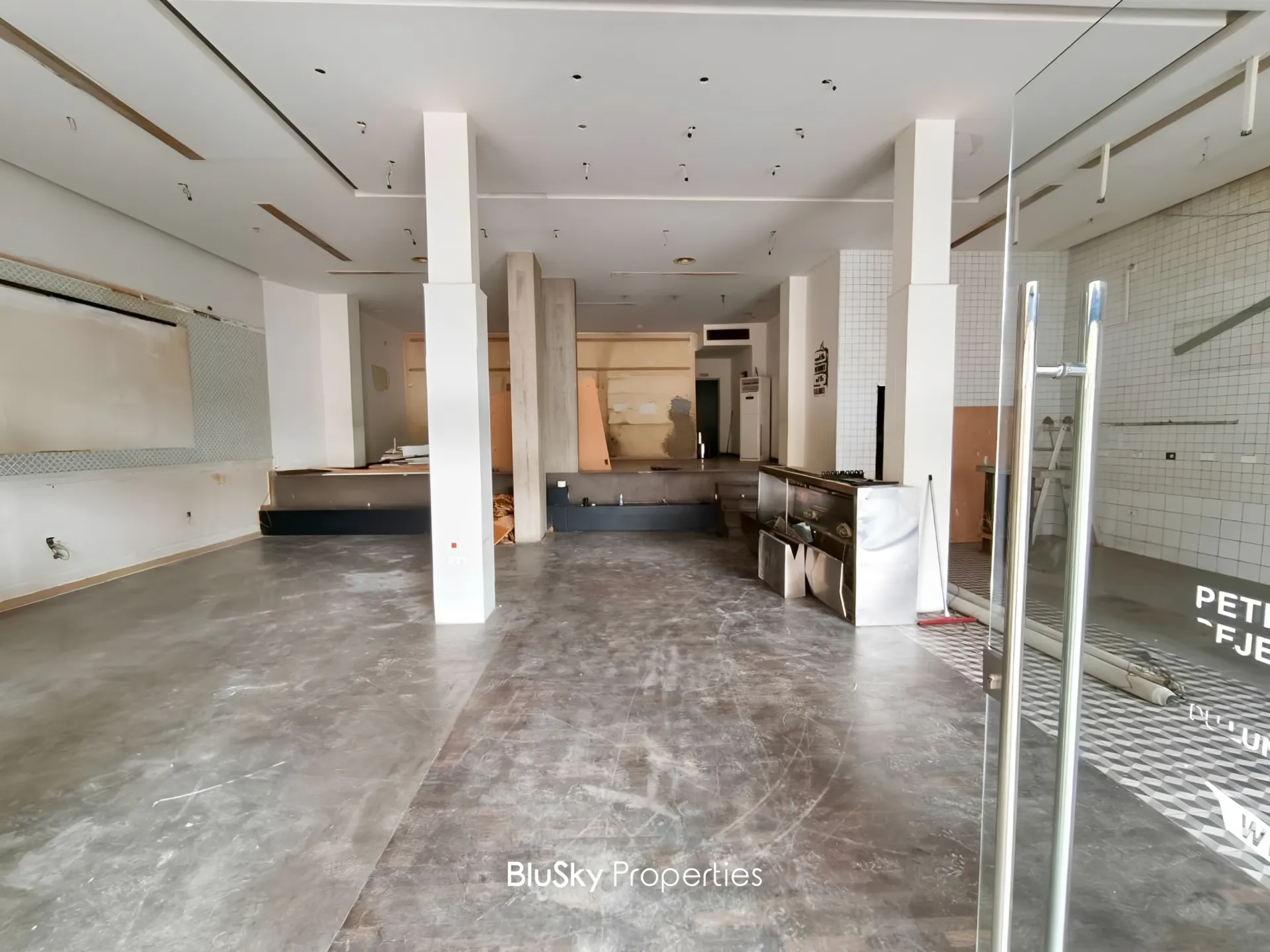 Shop for rent in Jal El Dib